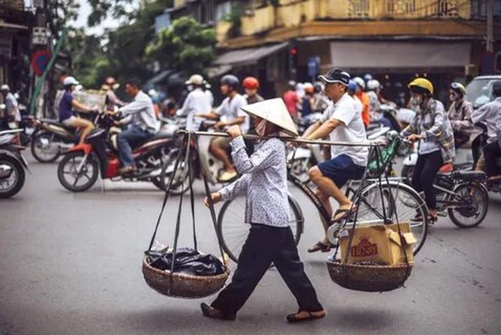 Tỏa Sáng Ngành Làm Đẹp: Xây Dựng Thương Hiệu Cá Nhân Với Hotspot Matrix